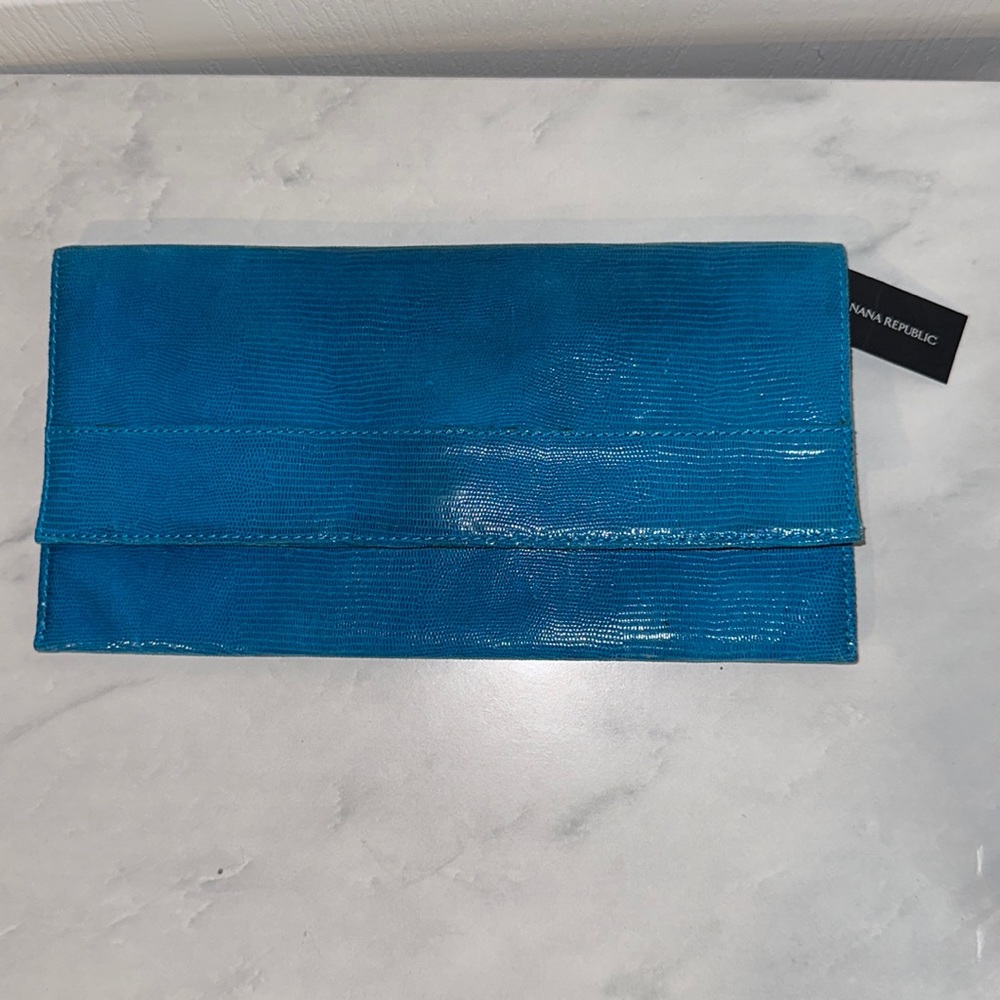 NWT Banana republic clutch blue textured pattern